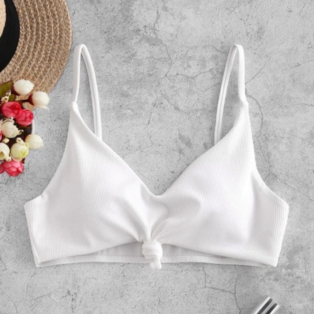 ZAFUL Ribbed Knot Bikini Top (Med. New with tags)